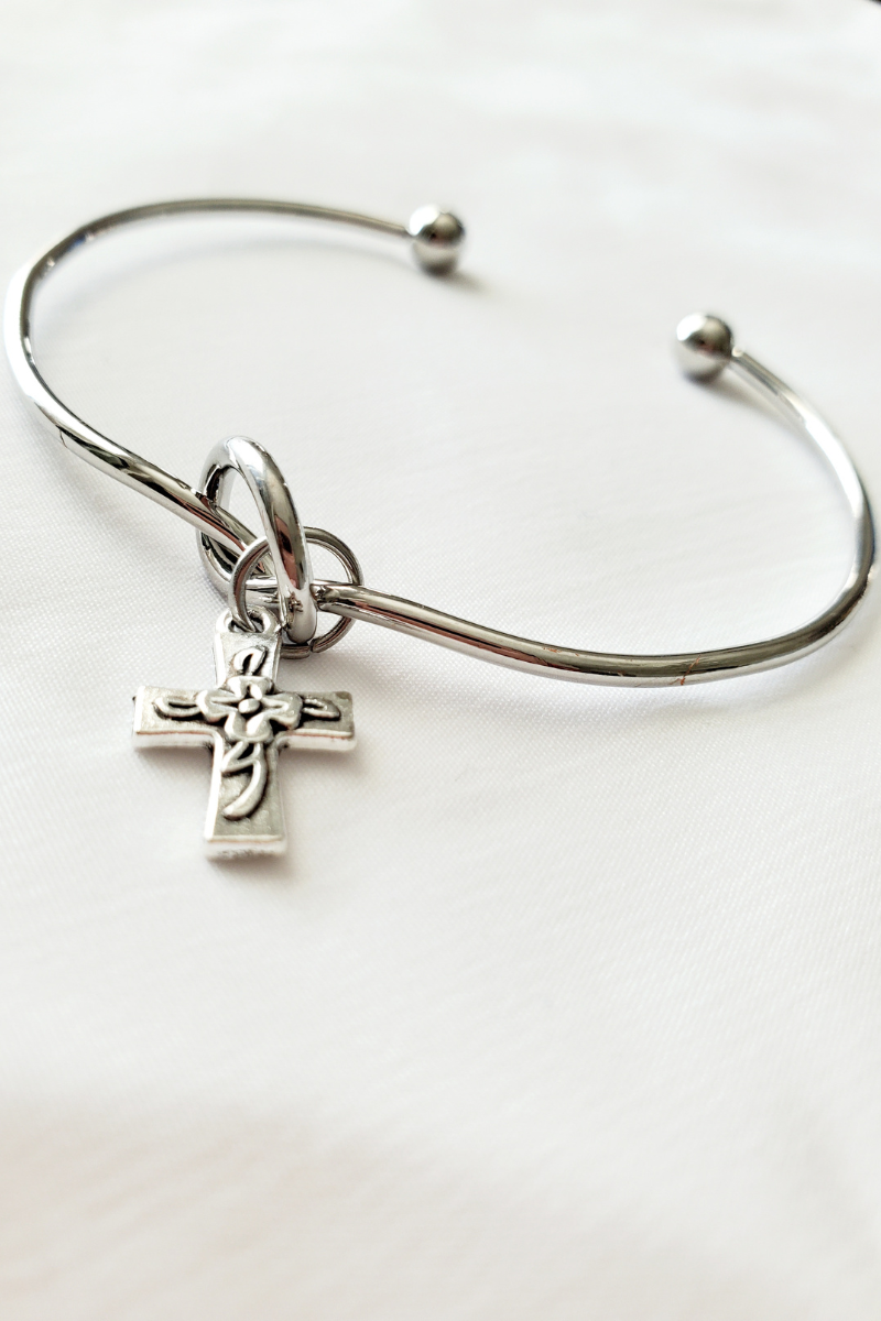 Knotted with the cross Bracelet