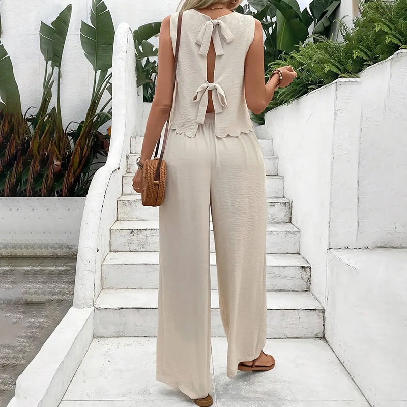 Traveler's Retreat Tie-Back Two-Piece Set