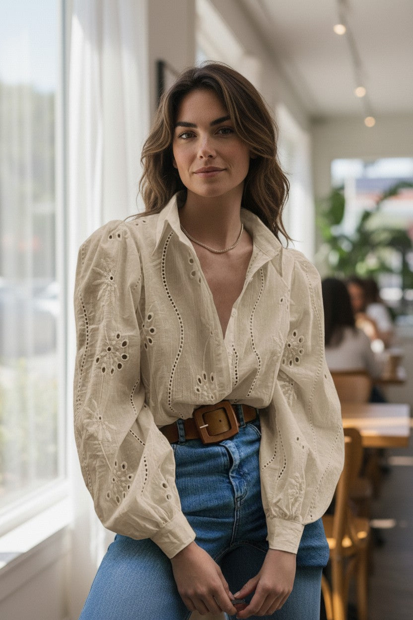 Chic Broderie Anglaise Puff Sleeve Travel Blouse